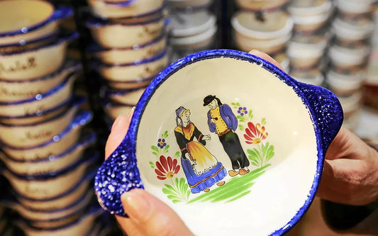 L’histoire et les origines des bols bretons : une tradition intemporelle