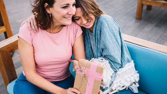 Cadeau de naissance : et si on gâtait (aussi) la maman ?